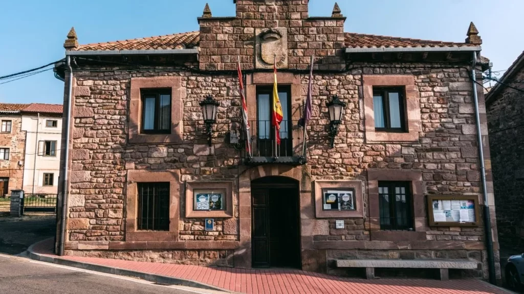 Dos pueblos extremeños entre los 5 más antiguos de España