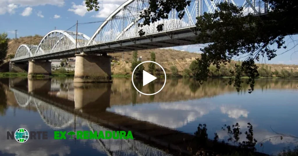 Descubre la Belleza e Historia del Puente de Hierro de Coria