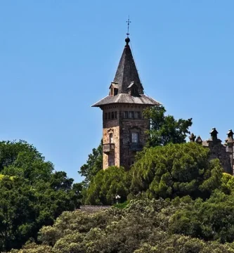 Palacio de las cabezas casatejada