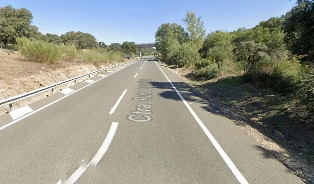 Accidente de un camión provoca el corte de la autovía A-66 cerca de Plasencia