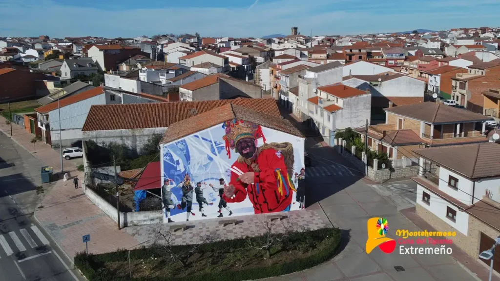 Jonatan Carranza Sojo realiza un gran mural en homenaje a los Negritos de San Blas