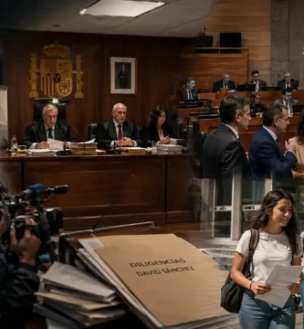 Extremadura amanece bajo el foco nacional: El banquillo del Caso David Sánchez y el pulso político en la Asamblea