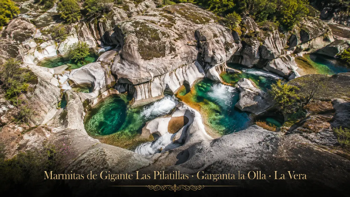 Marmitas de gigante Las Pilatillas en Garganta la Olla