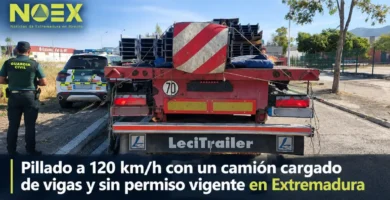 Pillado a 120 km/h con un camión cargado de vigas y sin permiso vigente en Extremadura